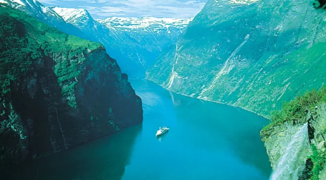 Norway: A Journey through Fjords, Northern Lights, and Viking Heritage